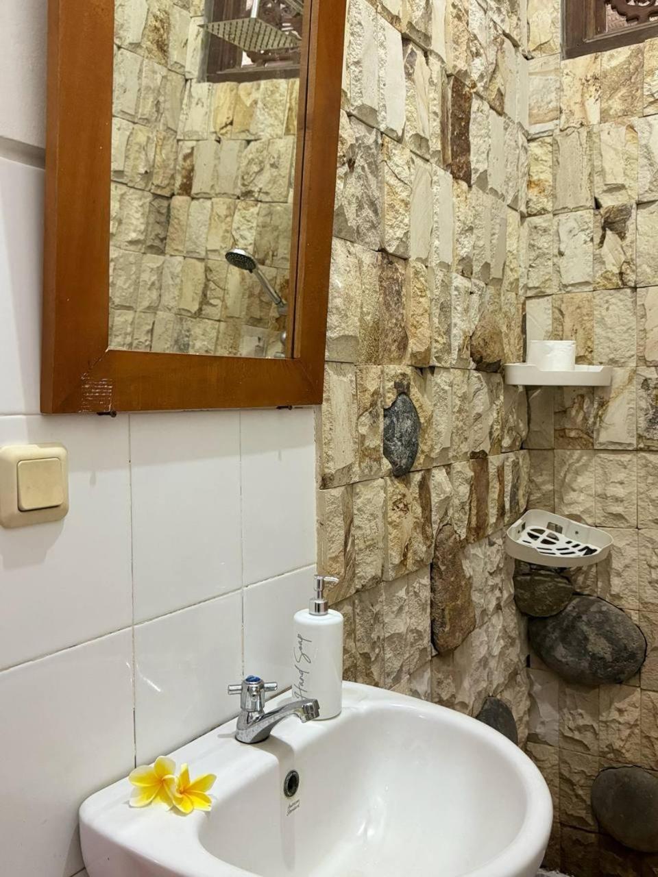 Narafa'S Guest House Jasri Екстер'єр фото